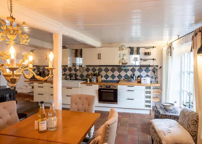 Strandgut Semesterbostad Oevenum