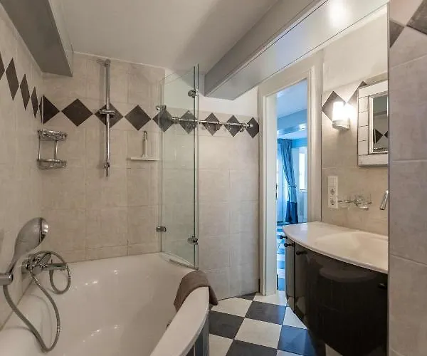 Strandgut Semesterbostad *