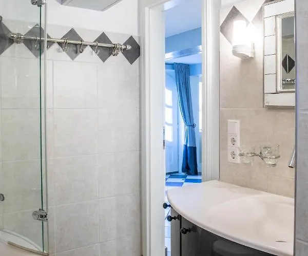 Strandgut Semesterbostad Oevenum